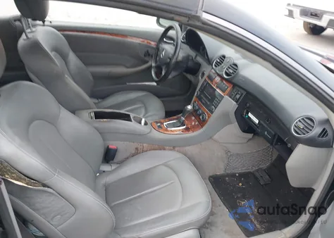 2006 Mercedes-Benz Clk 350 z USA, uszkodzony, nr VIN WDBTK56GX6T065033